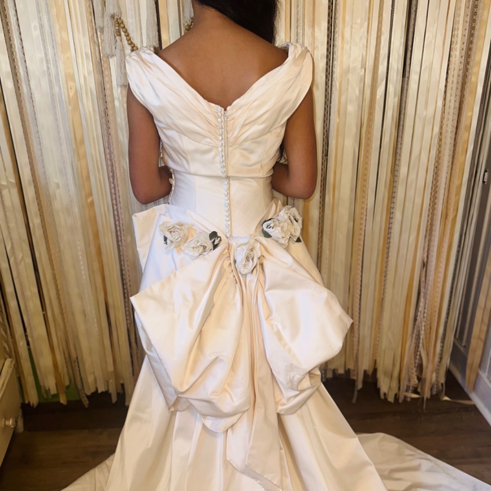 Vintage 1992 Christian Dior Wedding Gown - Picture 5 of 14